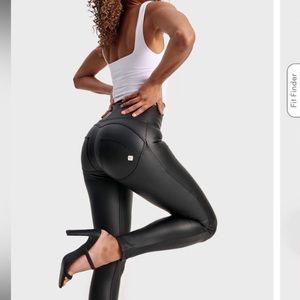 NWT! Faux leather stretchy leggings High Waisted Full Length